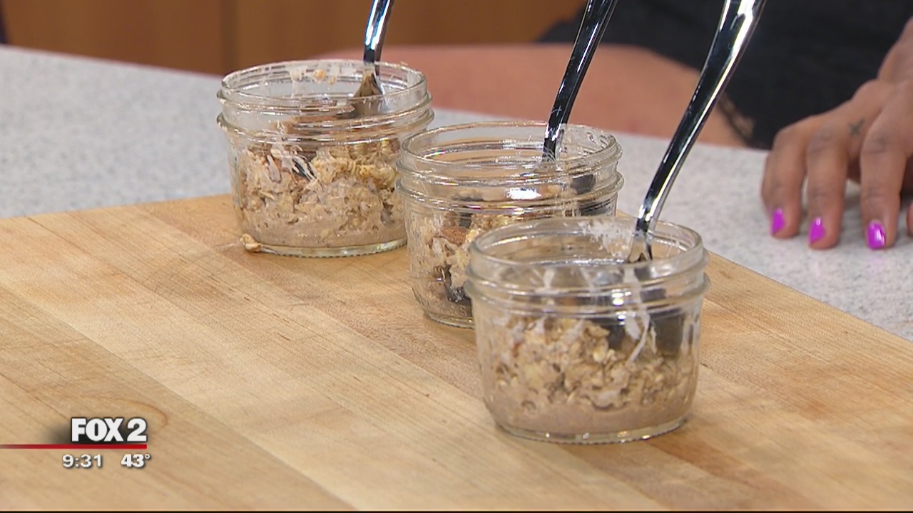 Dr. Kahn's easy breakfast overnight oats