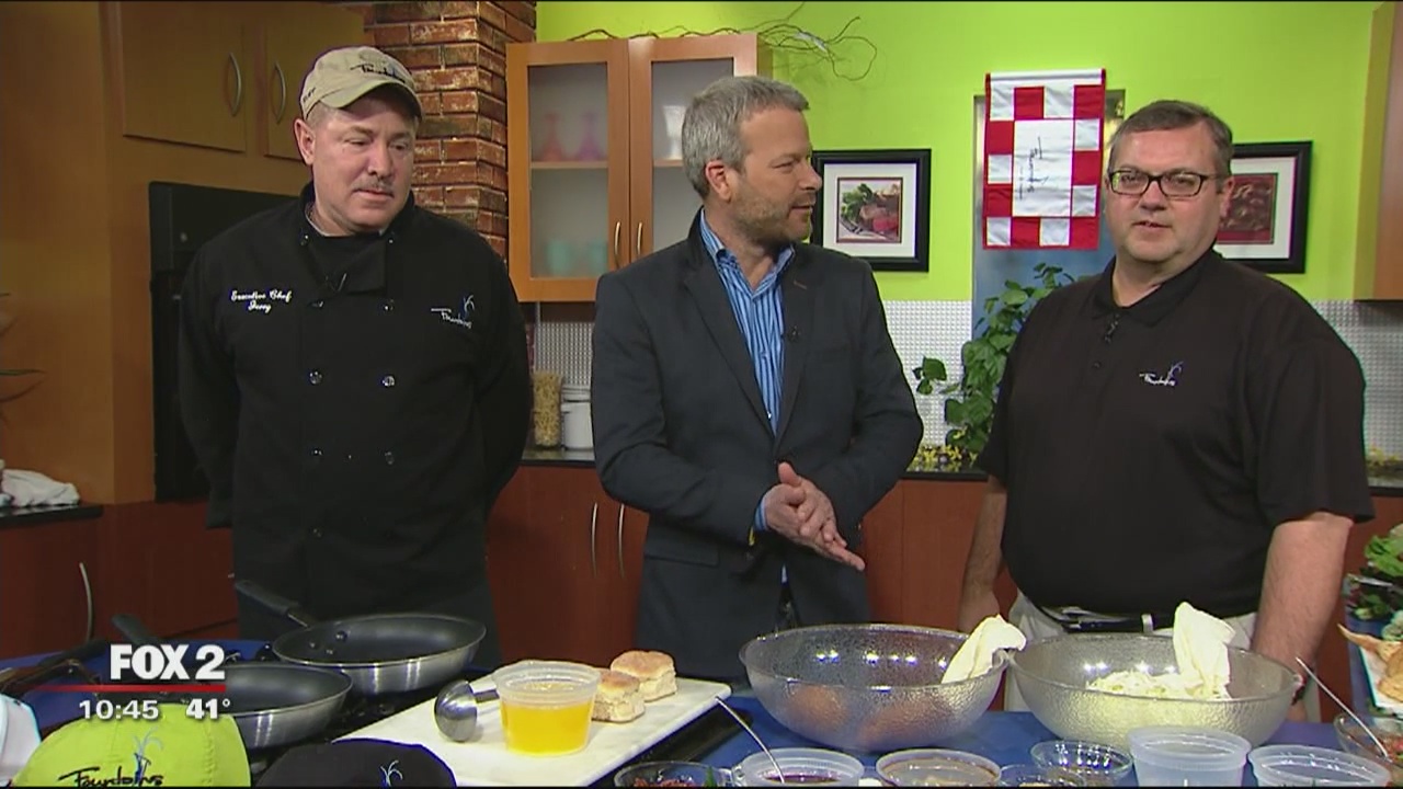 Fountains pulled BBQ chicken sandwiches