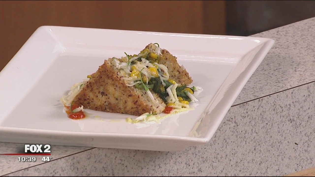 Detroit Yacht Club raising money for their iconic Detroit building