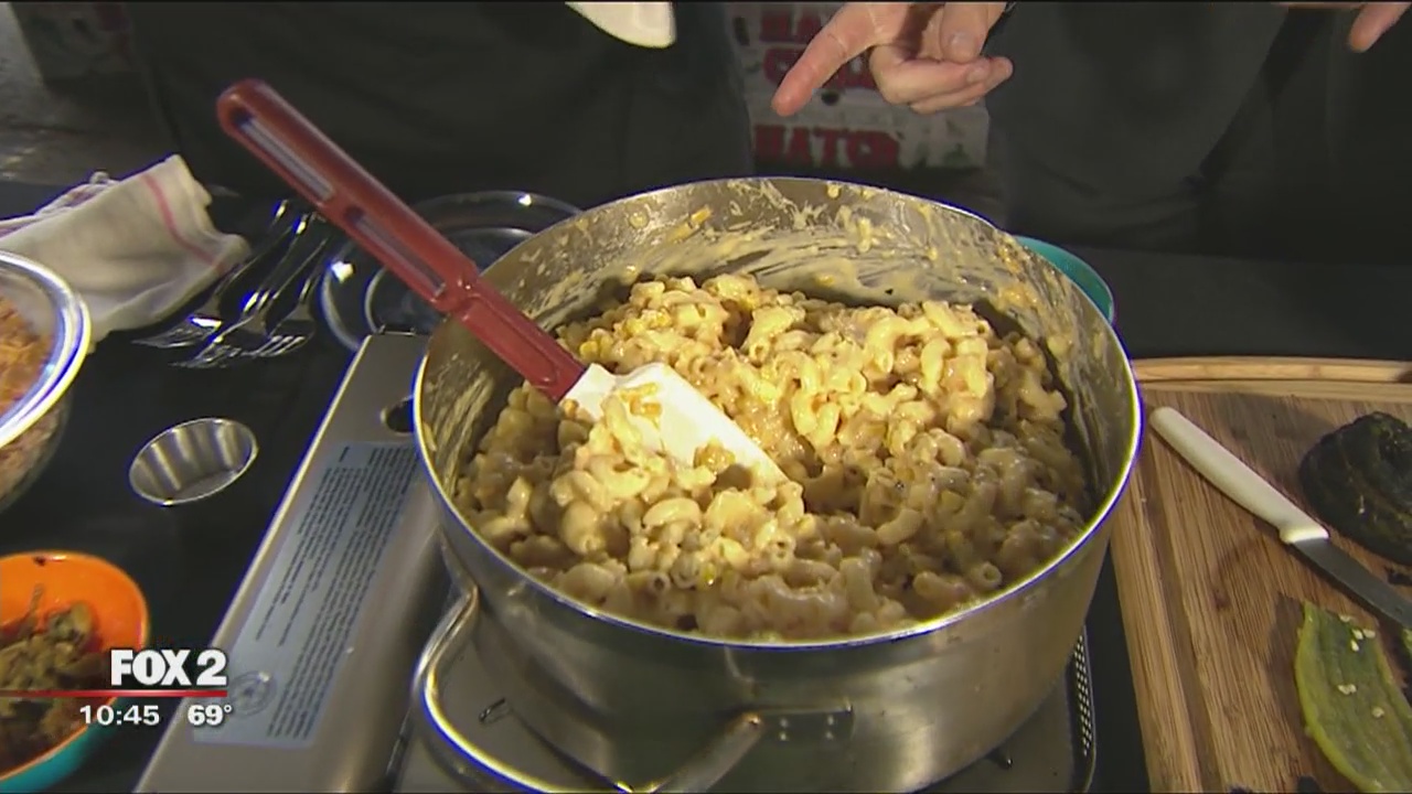 Busch serving Hatch Chile Peppers at 3 locations Friday