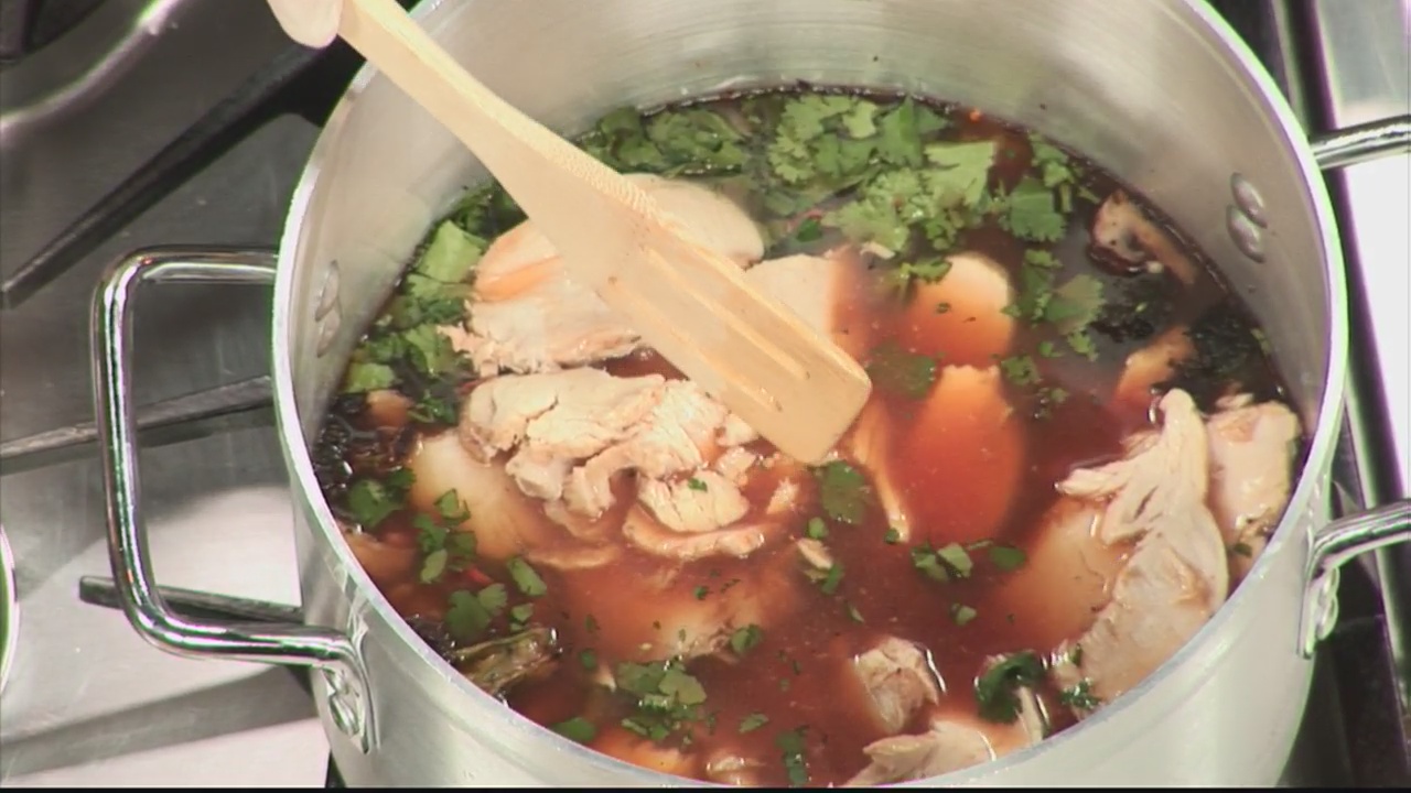 Making blazin' broccoli broth bowl with Zoup