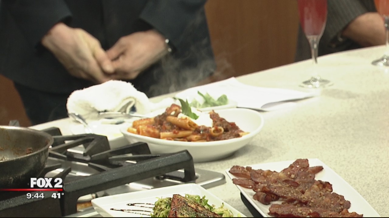 Making rigatoni with Steven Lelli's on the Green