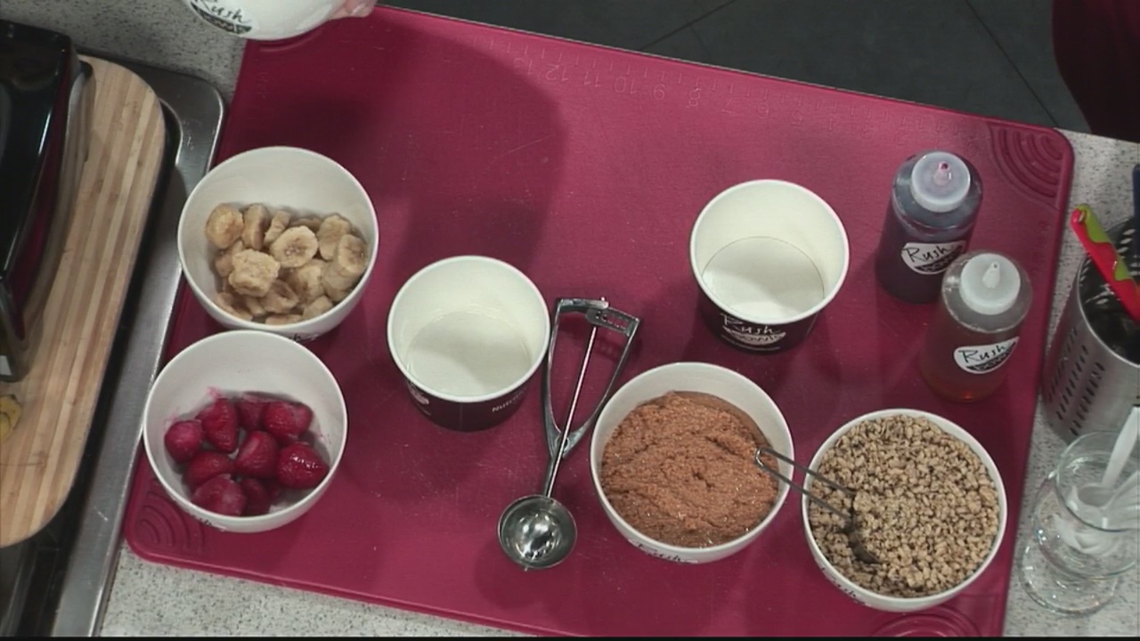 Making peanut butter and jelly granola bowl with Rush Bowls