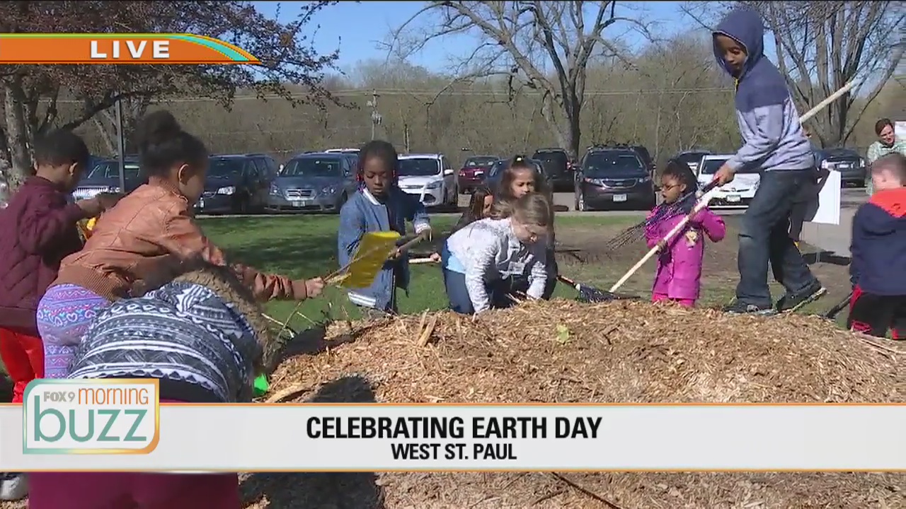 Students celebrate Earth Day by giving back