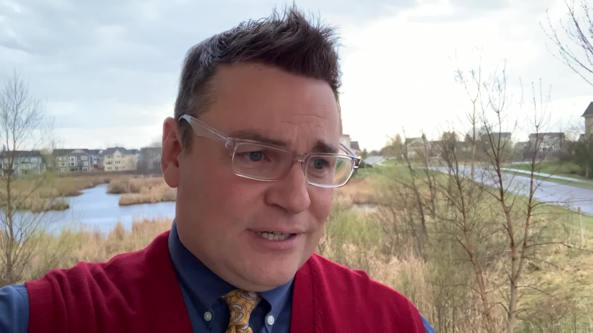 Monday's forecast: Early showers give way to sun and highs in the 70s