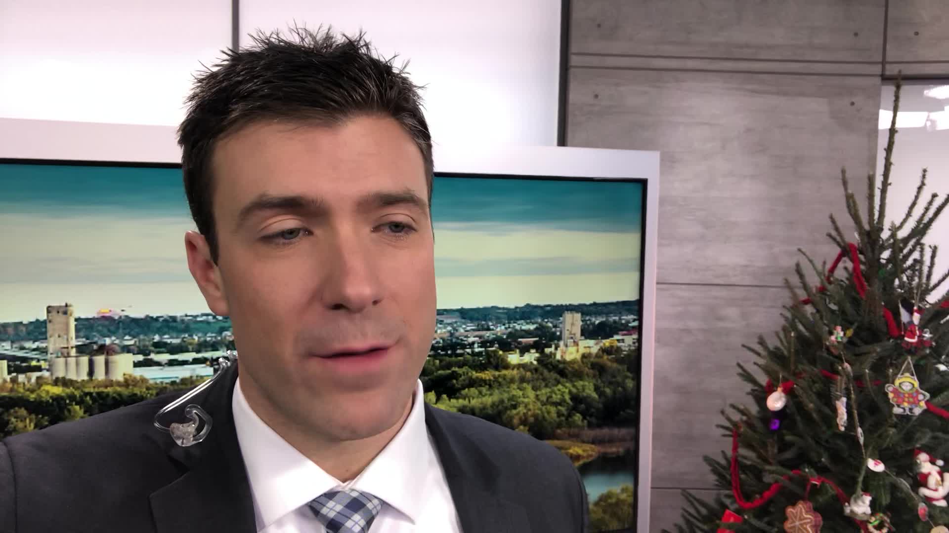 Thursday's forecast: AM snow