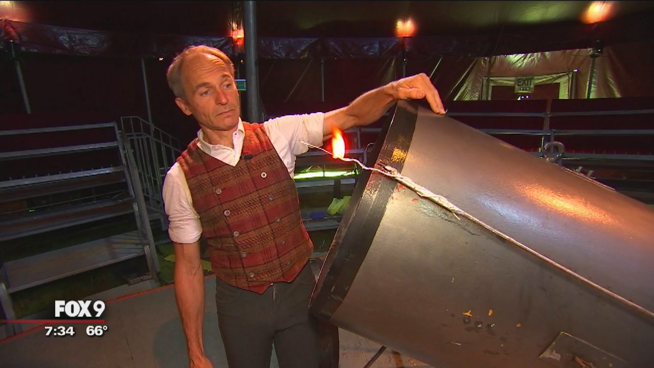 Acrobat brings one-man circus show to St. Paul