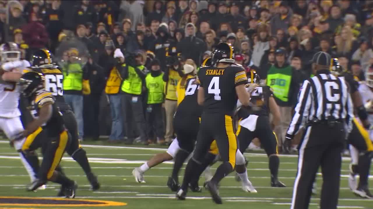 P.J. Fleck Show: Coach reflects on team's 1st loss, looks ahead to Northwestern