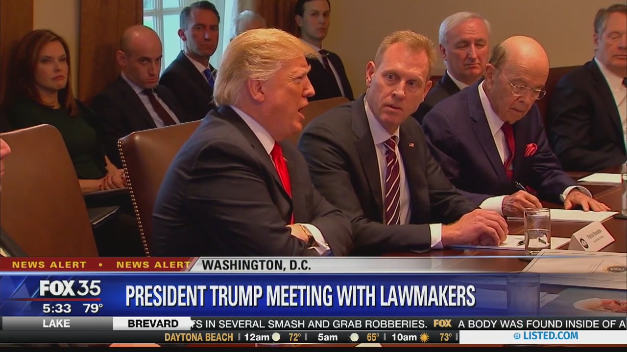Trump meets with lawmakers
