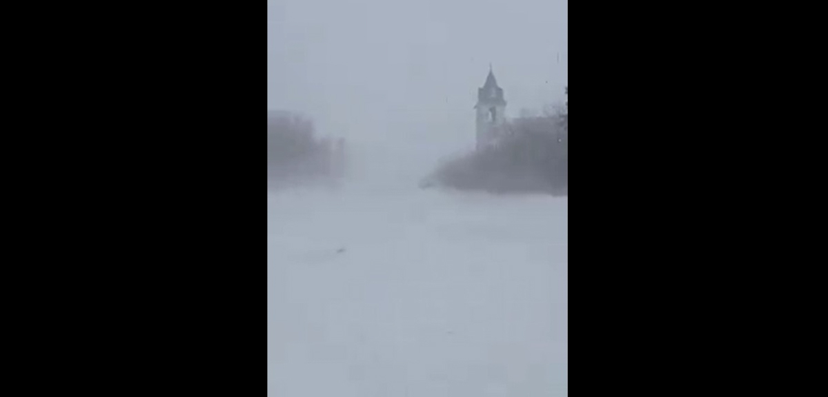 Motorists navigate whiteout conditions during North Dakota blizzard