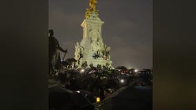 Crowd sings 'God Save The Queen' outside Buckingham Palace
