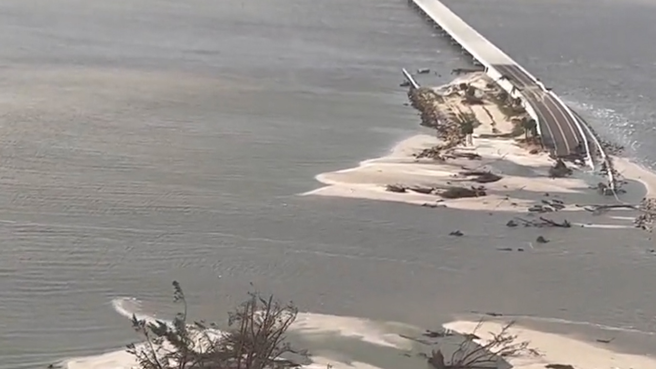 Hurricane Ian: Helicopter footage shows extent of damage in Fort Myers area