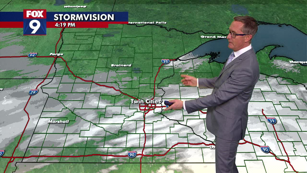 Minnesota snowstorm: Flakes continue overnight