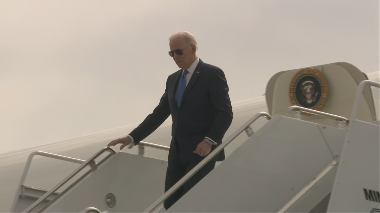 President Joe Biden arrives in Minnesota [RAW]