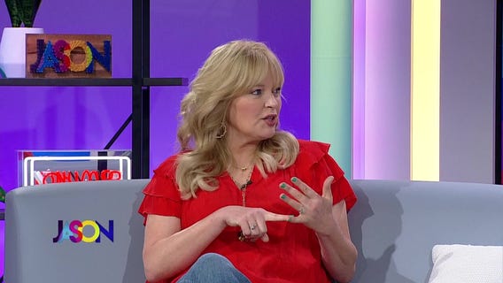 Melissa Peterman returns to chat with Jason