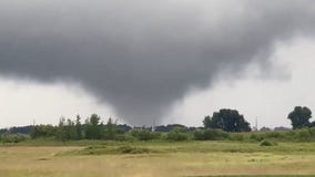 Tornado spins in western MN
