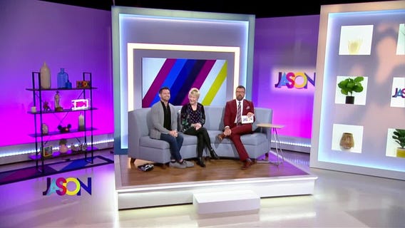 Dee Wallace & Danny Pintauro visit Crypticon