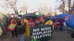 Homeless encampment residents sue mayor