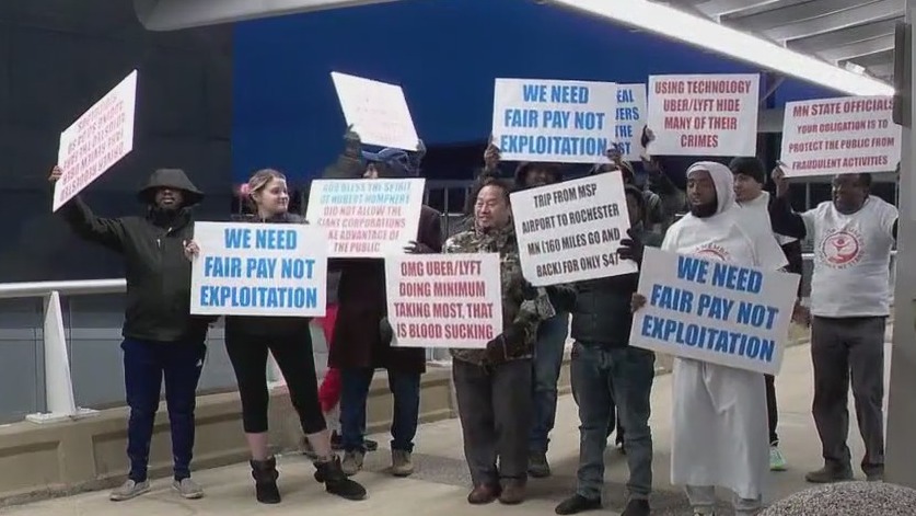 MN rideshare drivers picket at MSP airport