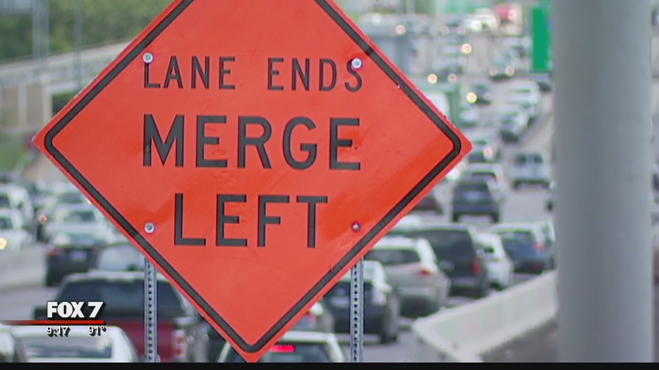 Lane restriping in construction zones causing chaos on I-35