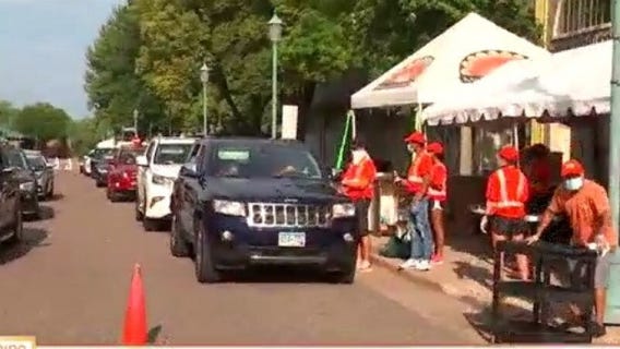 First cars drive in to opening day of the 2020 State Fair Food Parade