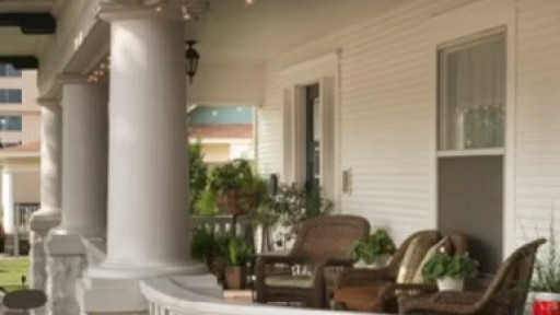 Travel Tuesday: Spooky Homes