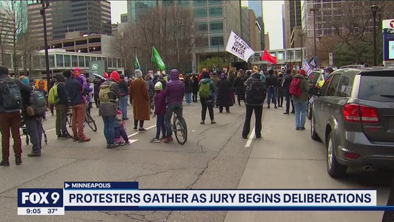 Protesters gather in Minneapolis as jury deliberations begin