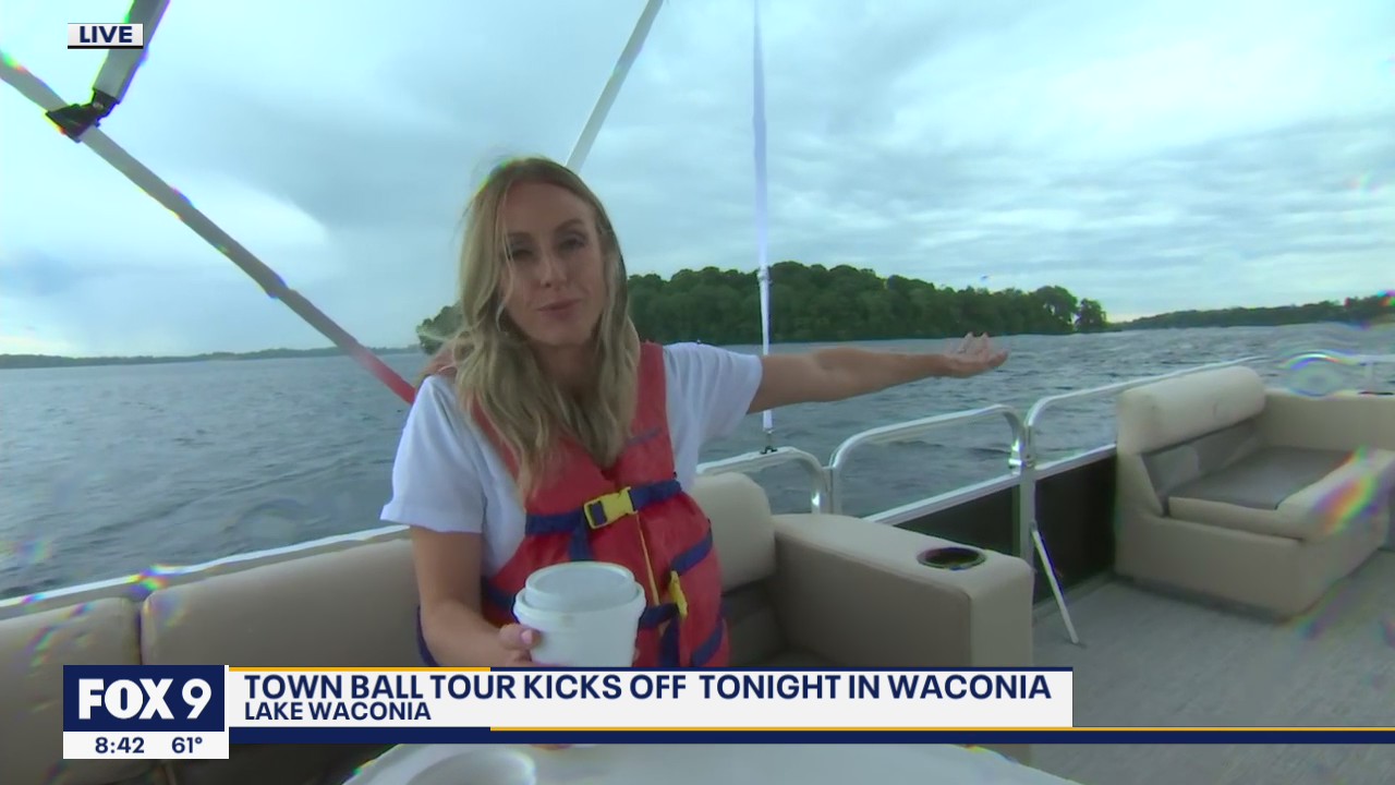 Touring Lake Waconia by boat
