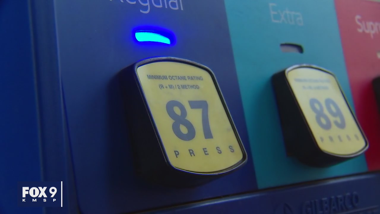 Minnesotans start holiday trips despite higher gas prices