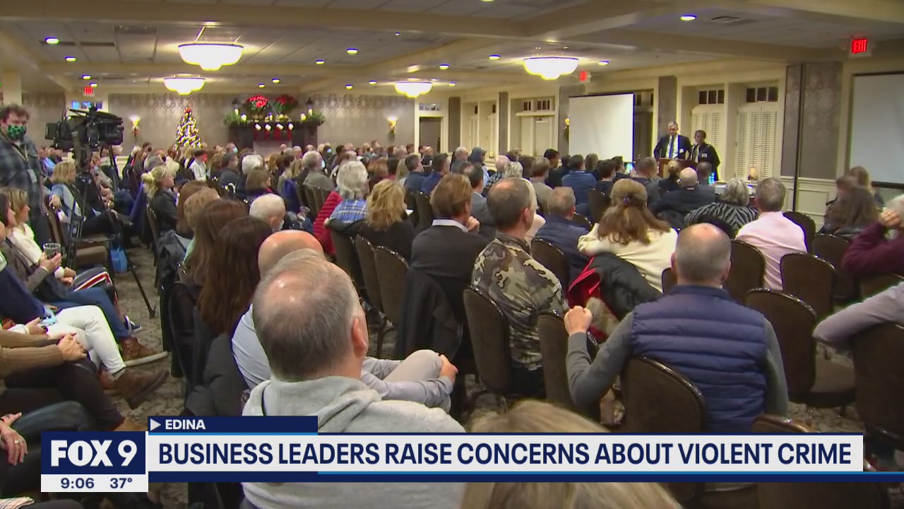 Residents voice concerns on crime at meeting in Edina, Minn.