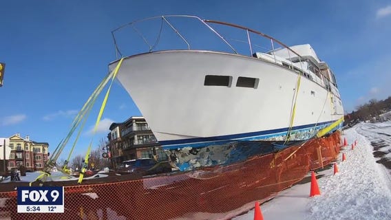 58-foot yacht pulled out of frozen Lake Minnetonka