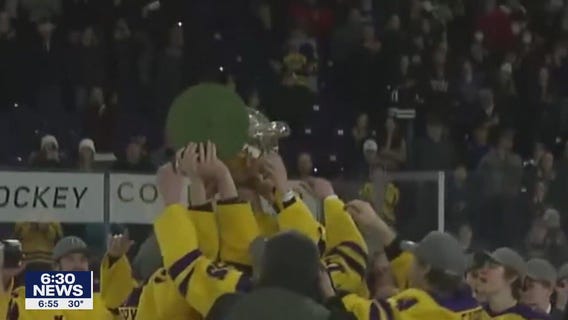 Mankato hockey team ranked top in country