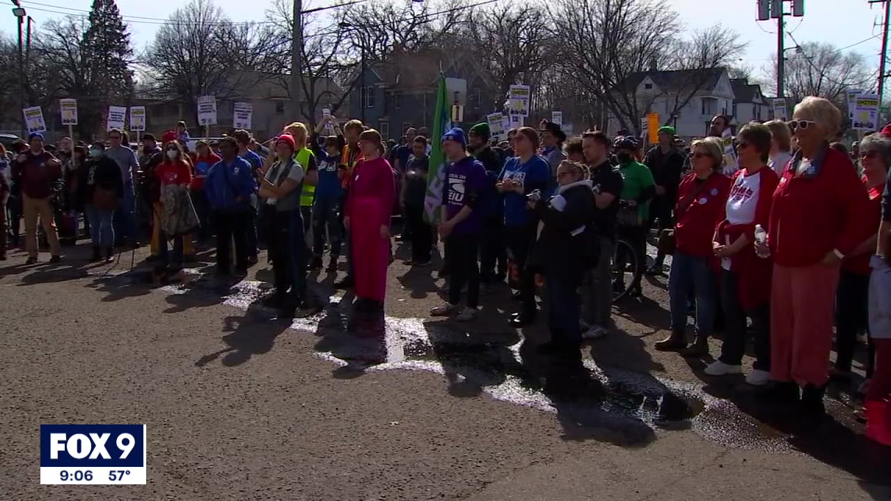 Minneapolis teachers strike: District makes ?final offer? for support workers