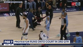Wolves win Game 4: KAT comes to play, protester disrupts third quarter