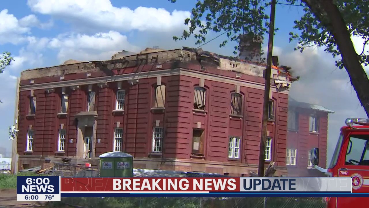 Large fire burns building near Fort Snelling