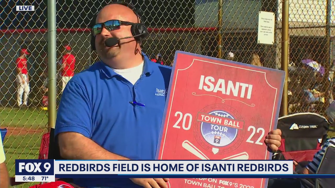 Town Ball Tour: Isanti mayor gets Town Ball Tour sign