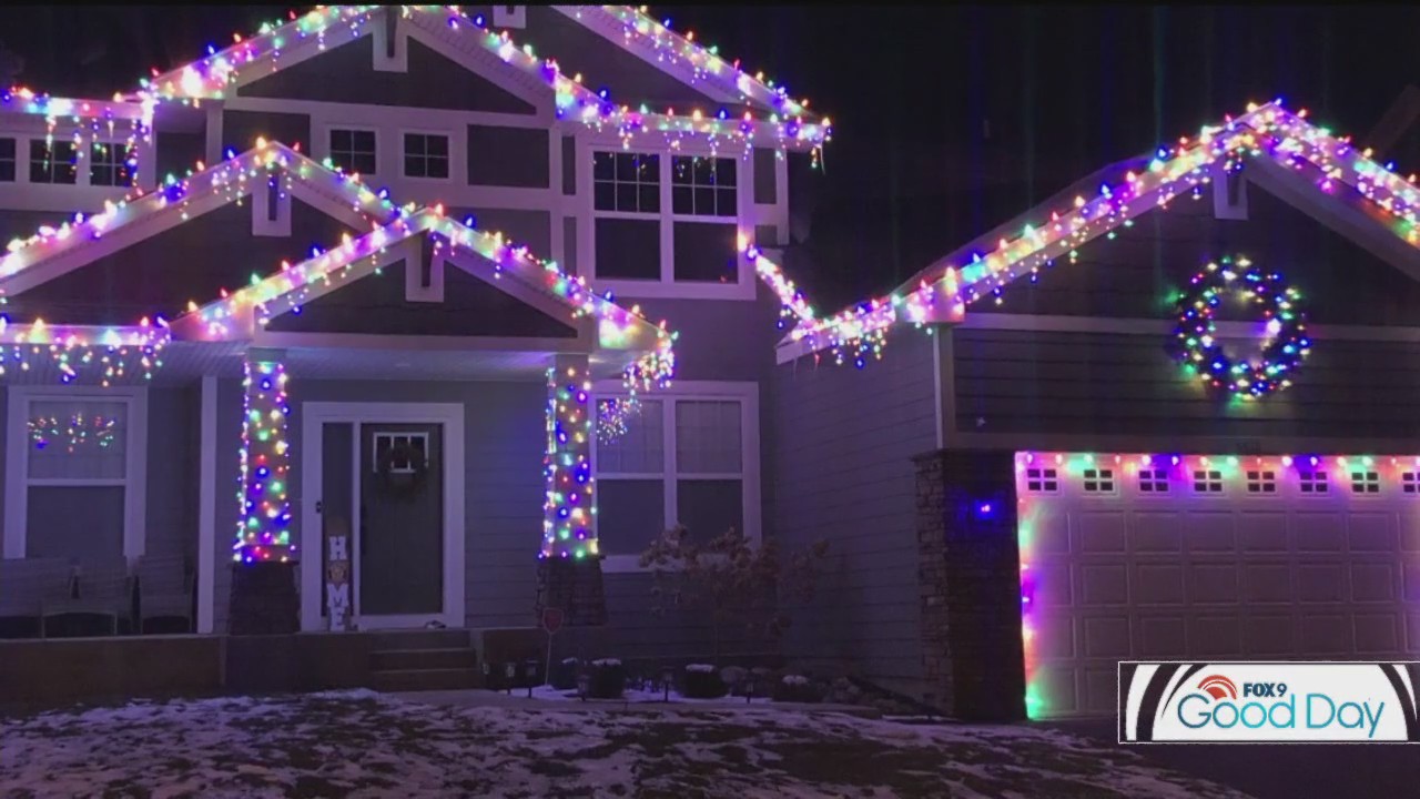 Simple tips for decorating your landscape for the holidays