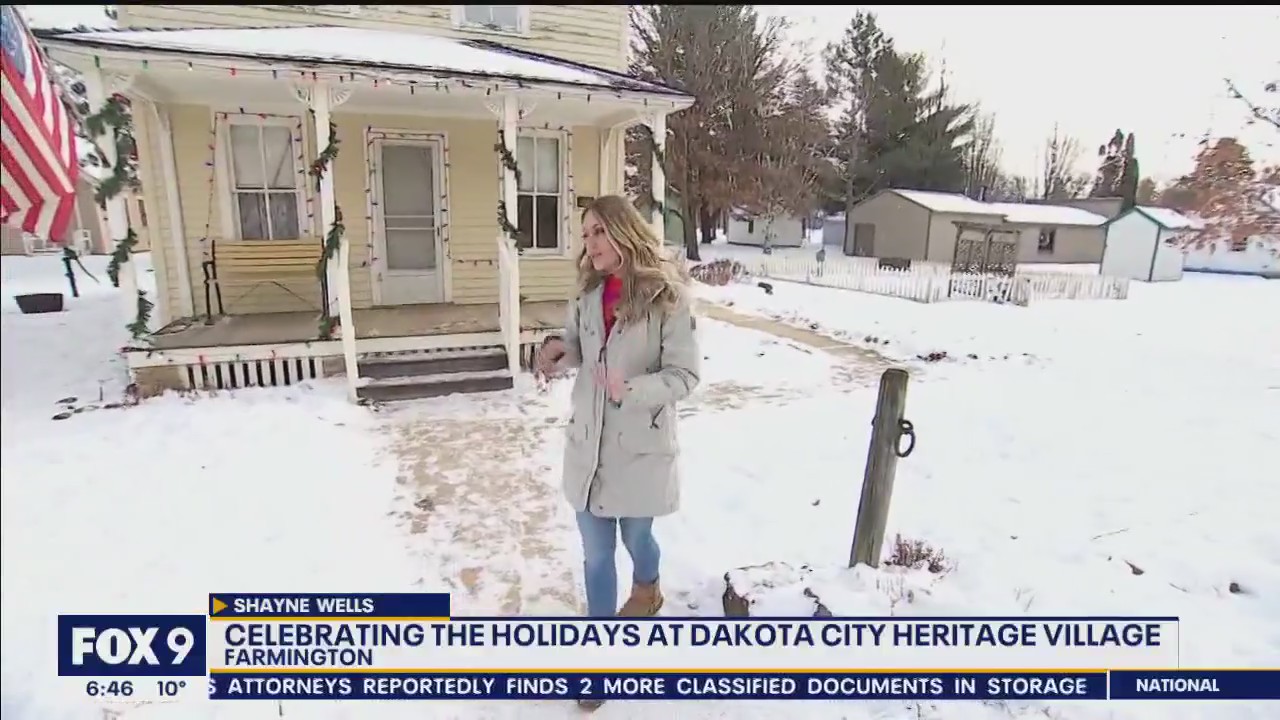 Old-fashioned Christmas celebration in Farmington