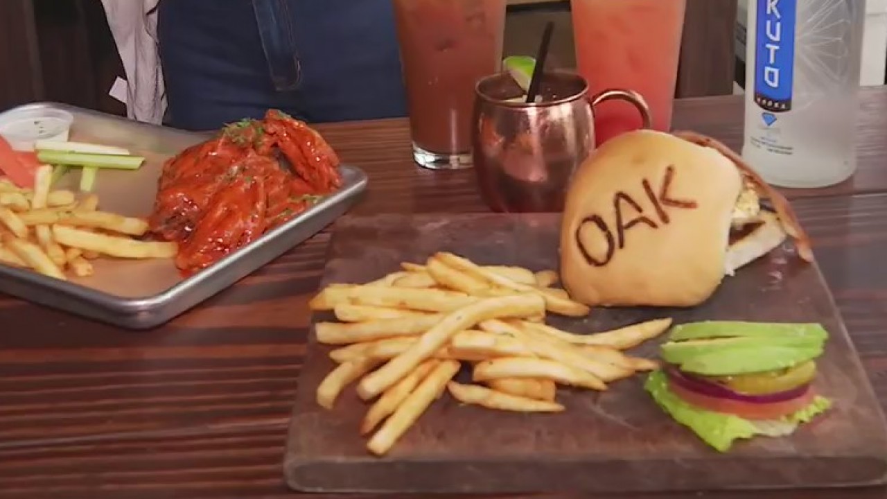 Cheering on the 49ers in Austin for Super Bowl