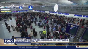 Winter storm impacting holiday air travelers at MSP Airport