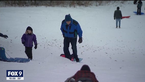 Family from Hawaii experience snow in Minnesota