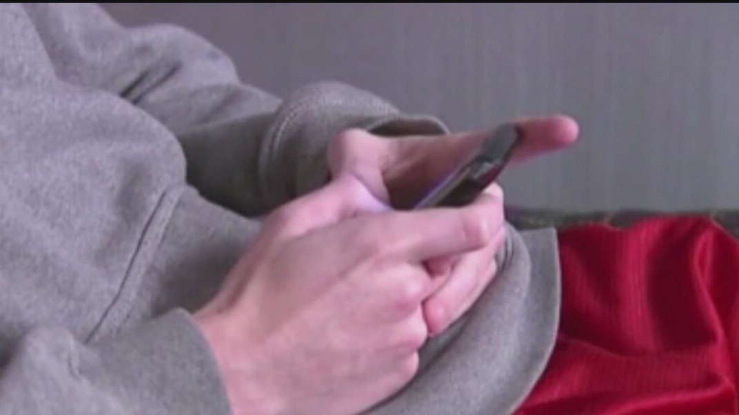 Android updates leads to false 911 calls