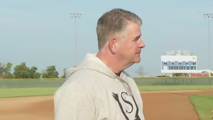 Freeport Black Sox manager on Town Ball Tour stop