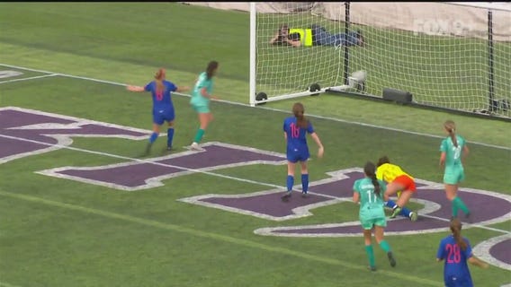 Aurora up 3-0: Hannah Adler scores hat trick