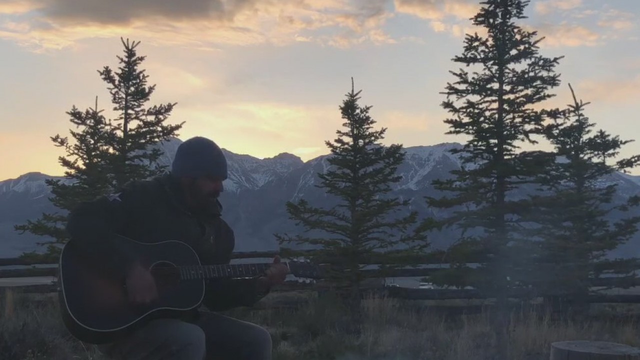 Music in the Morning: Willy Braun from Reckless Kelly