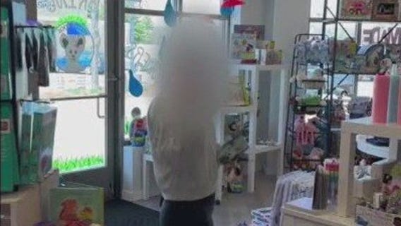 Boutique's drag story time draws controversy