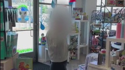 Boutique's drag story time draws controversy