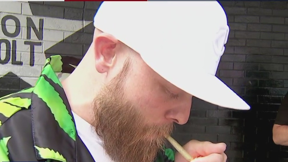 Marijuana parties held following legalization | FOX 9 Minneapolis-St. Paul