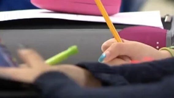 School districts turn to mobile apps to keep students safe