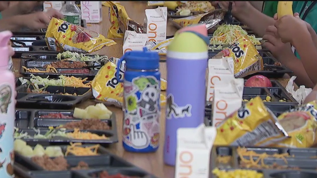 Free lunches in schools begin in Minnesota